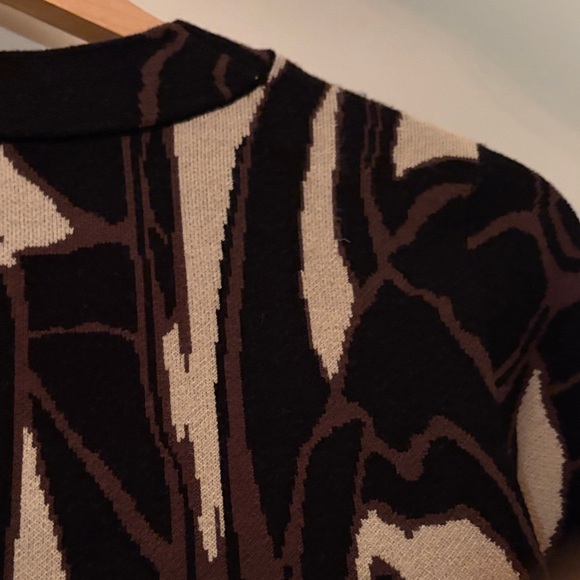 Ted Baker London Mariela Abstract Knitted Jumper - Picture 6 of 9